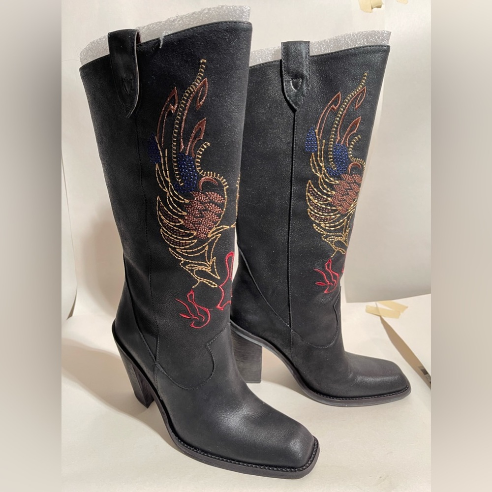 NEW! Gianni Bini Black Knee-High Boot size 7 M